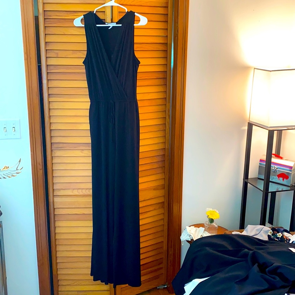 BCBG.